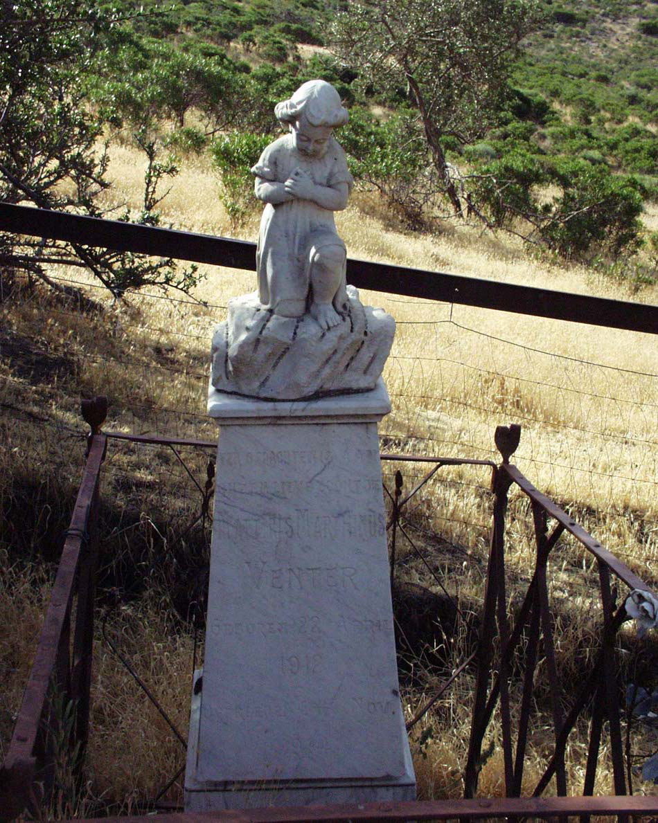 Estancia San Carlos, Boer cemetary, left gravestone