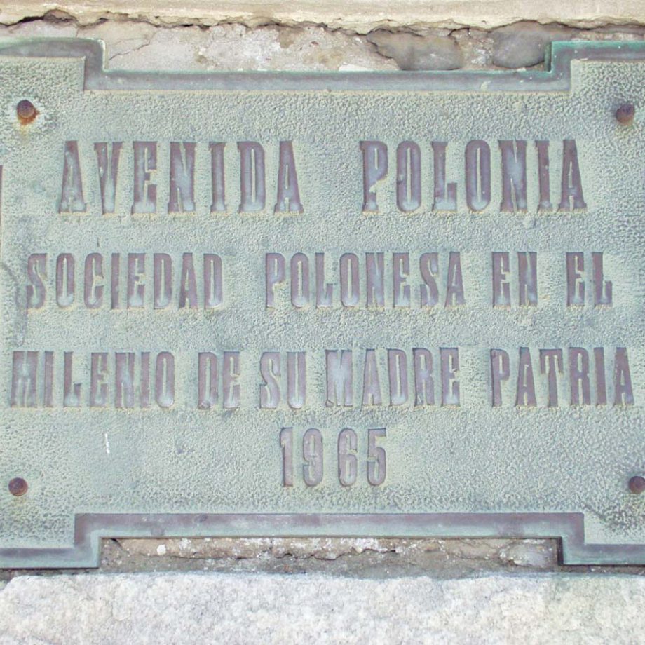 Plaque