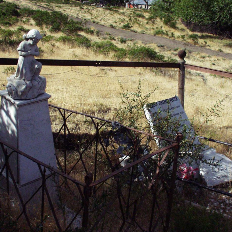 Estancia San Carlos, Boer  cemetary, general view