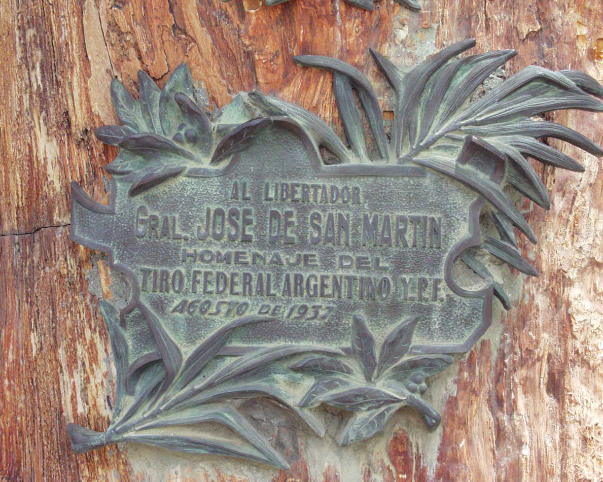 Plaque on San Martin bust in front of YPF offices