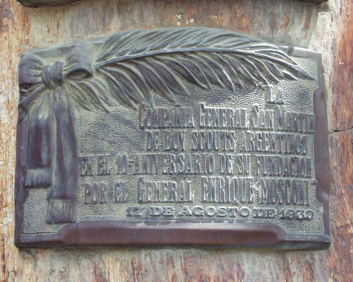 Plaque on San Martin bust in front of YPF offices