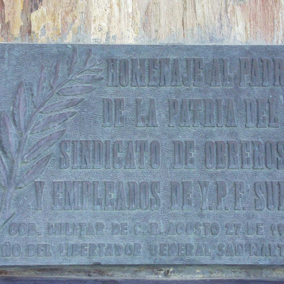 Plaque on San Martin bust in front of YPF offices