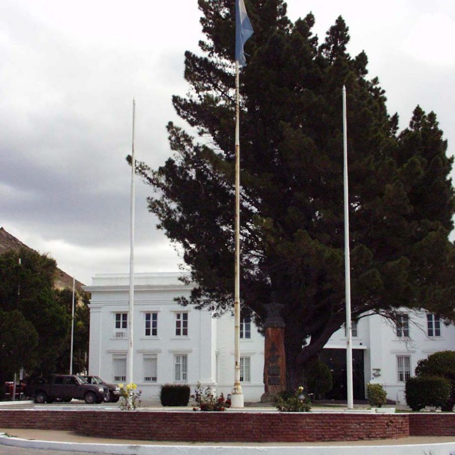 Front of YPF offices