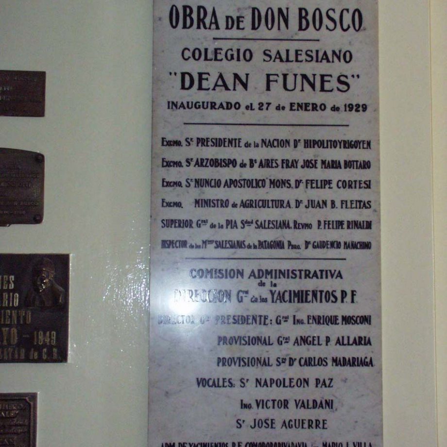 Plaque
