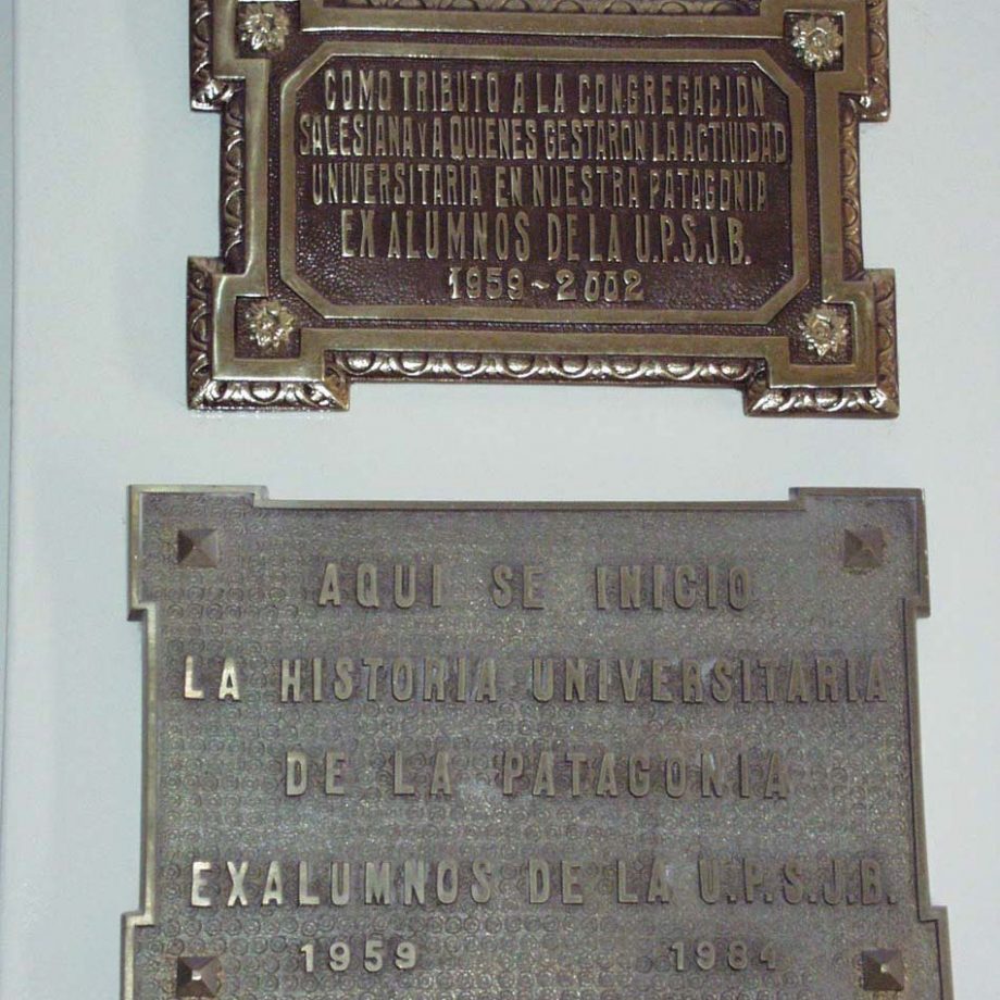 Plaque