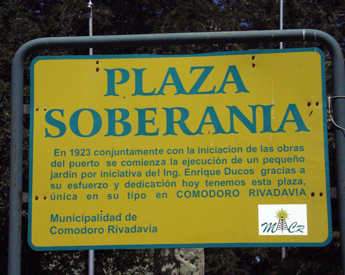 Plaza Soberania sign