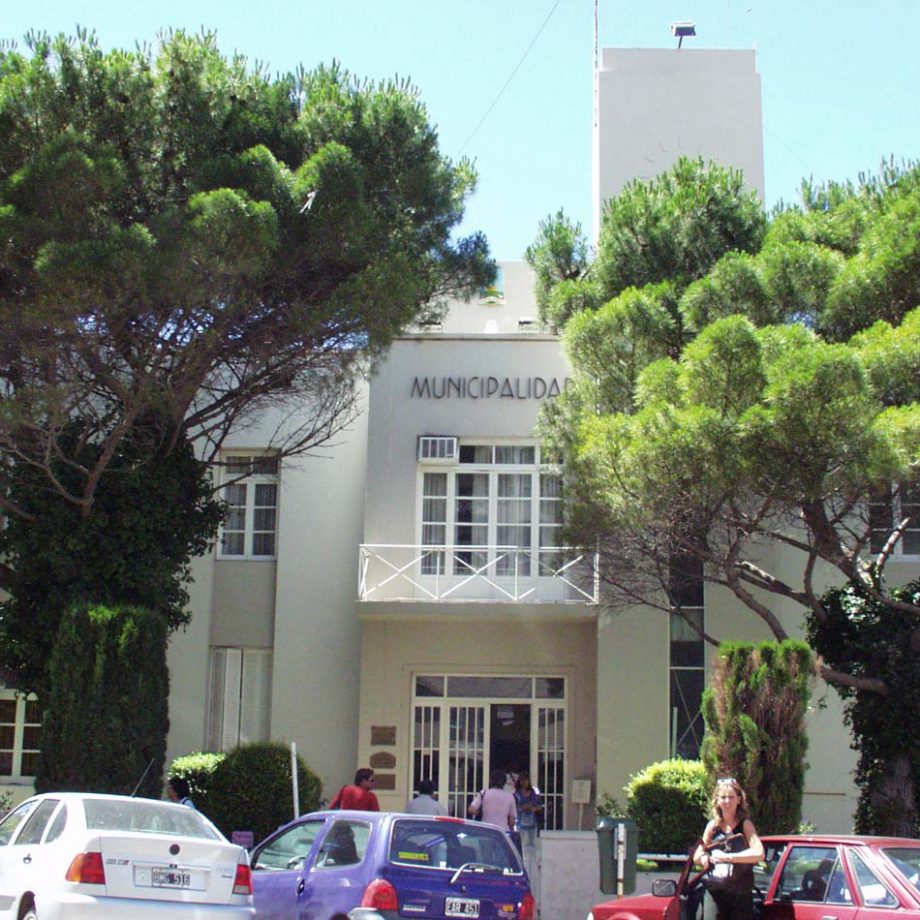 Municipalidad building in the centro